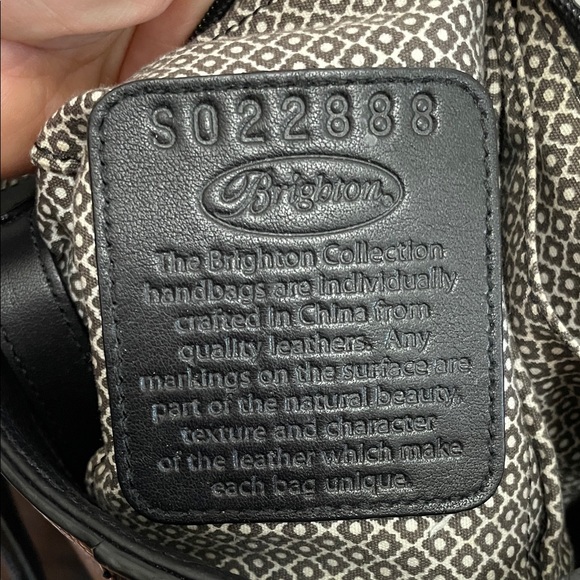 🖤🖤BRIGHTON Black Pebbled LeatherStudded Crossbody Bag with Heart Charm - Picture 10 of 11